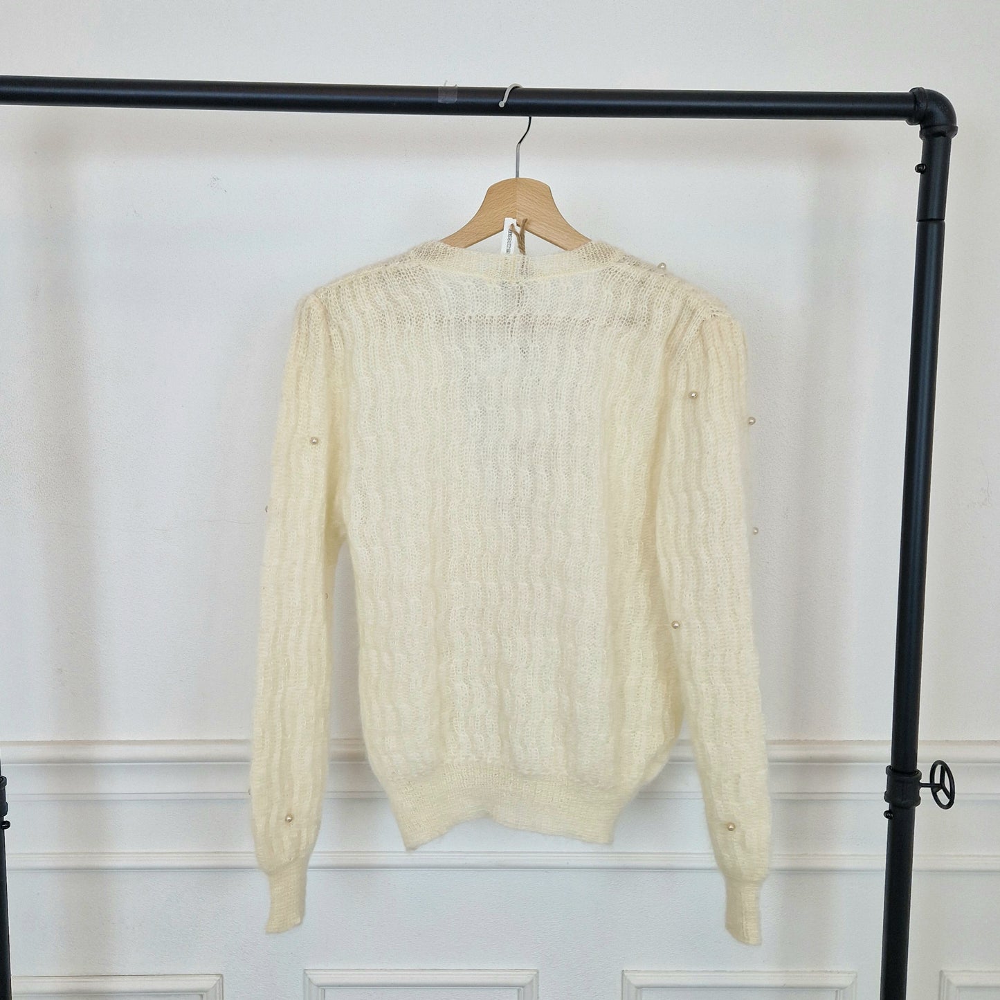 Cardigan vintage bianco latte con perle