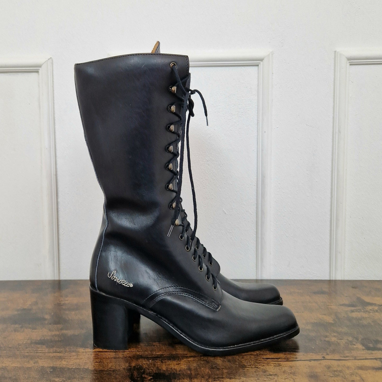 Sonora Boots | Stivali stringati in pelle nera