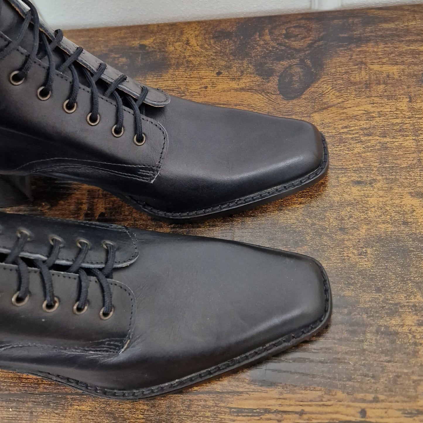 Sonora Boots | Stivali stringati in pelle nera