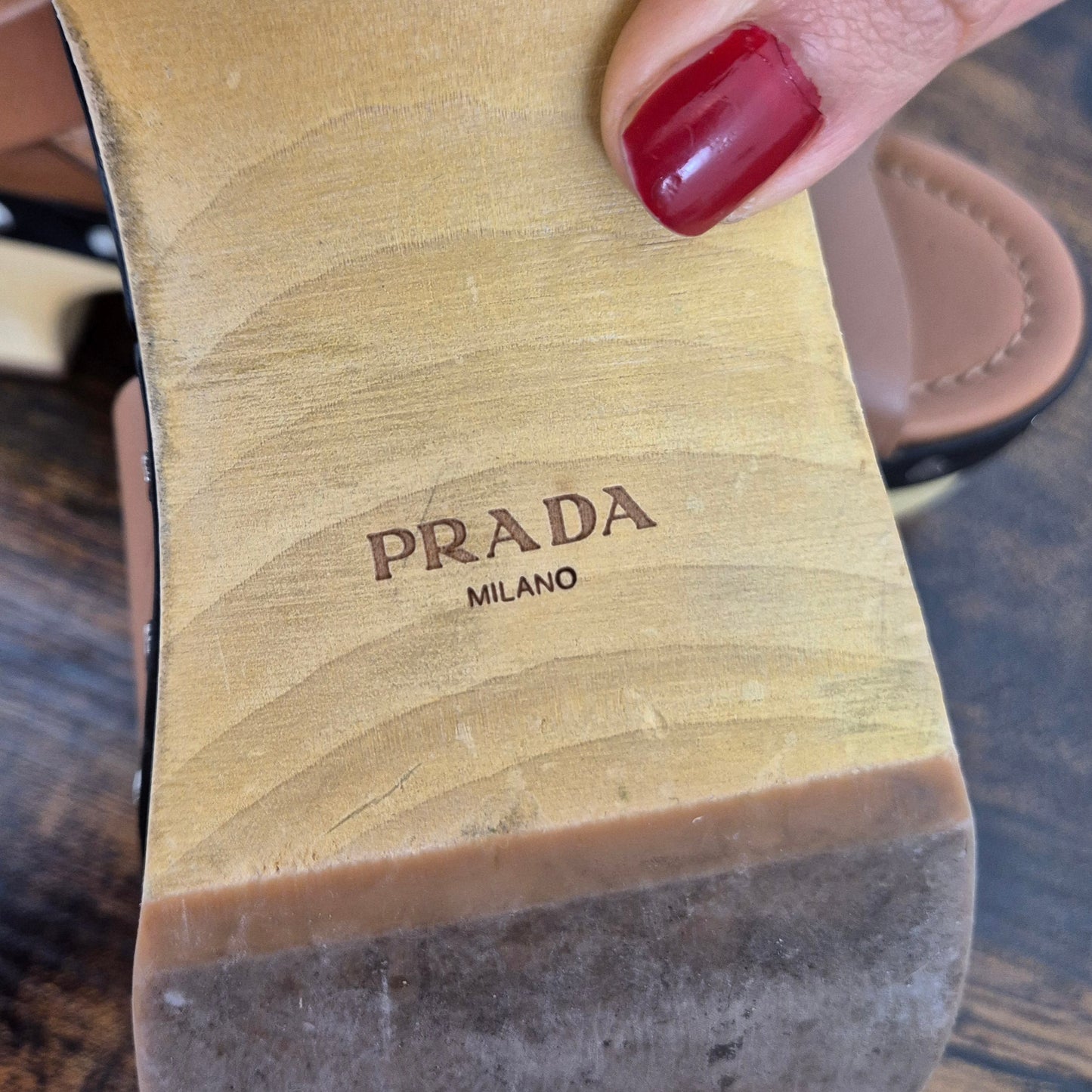 Prada | Zoccoli in pelle e legno