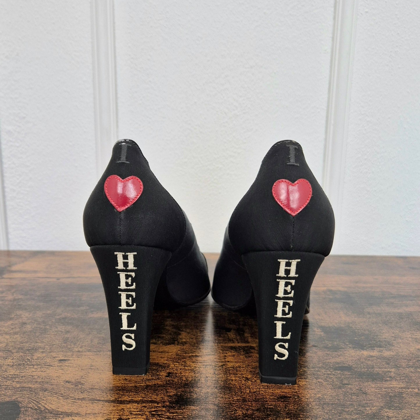 Moschino | Scarpe "I love heels"