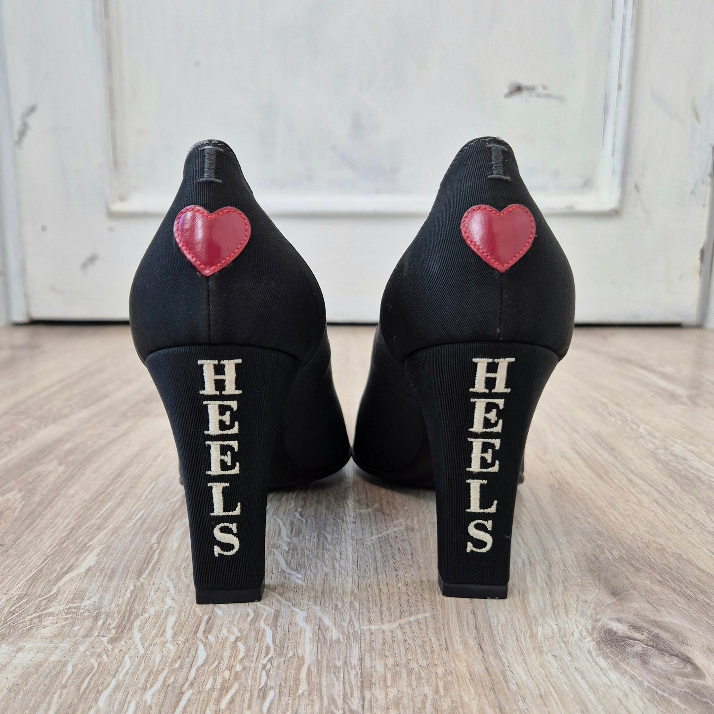 Moschino | Scarpe "I love heels"