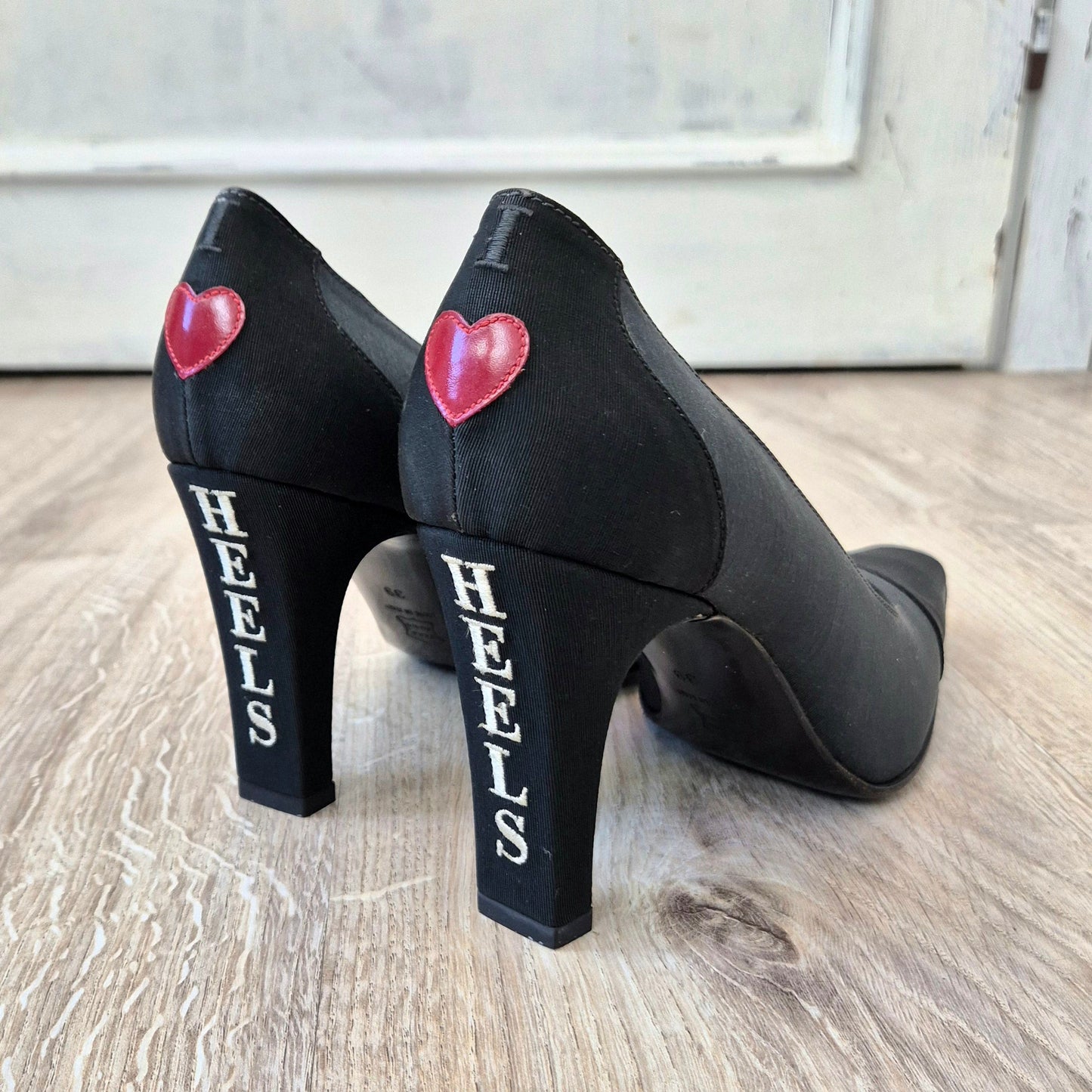 Moschino | Scarpe "I love heels"