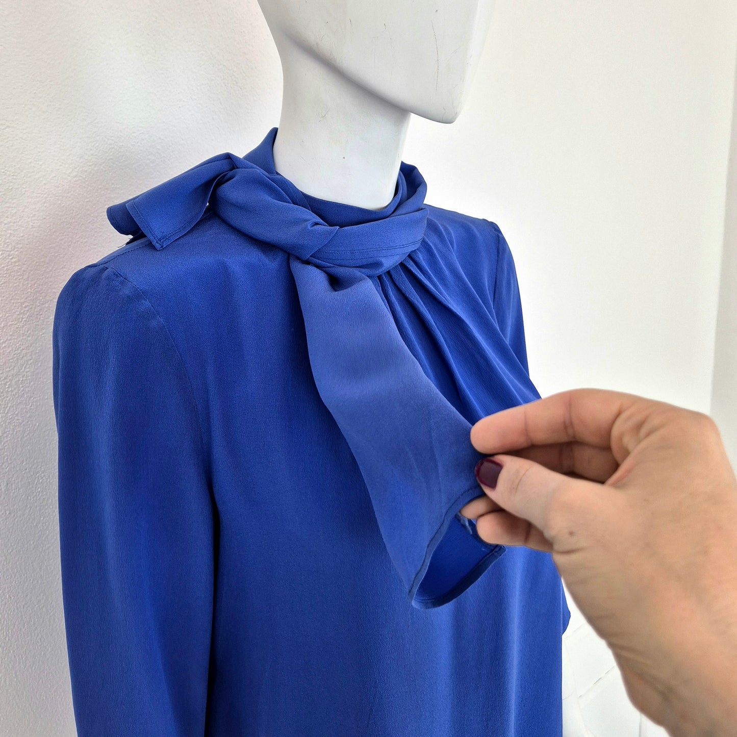 Prada | Camicia in seta blu acceso