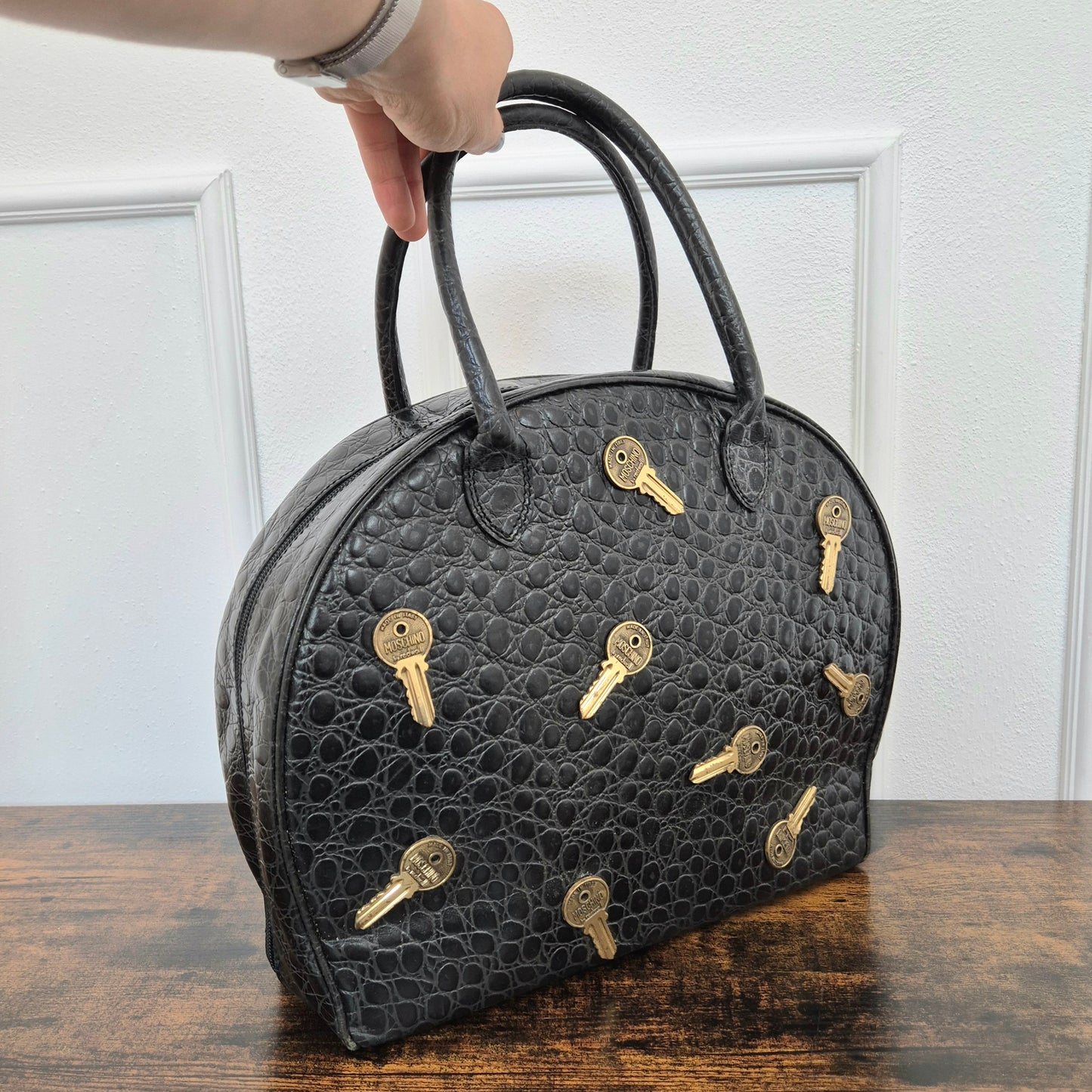 Moschino | Borsa vintage pelle stampa cocco con chiavi applicate