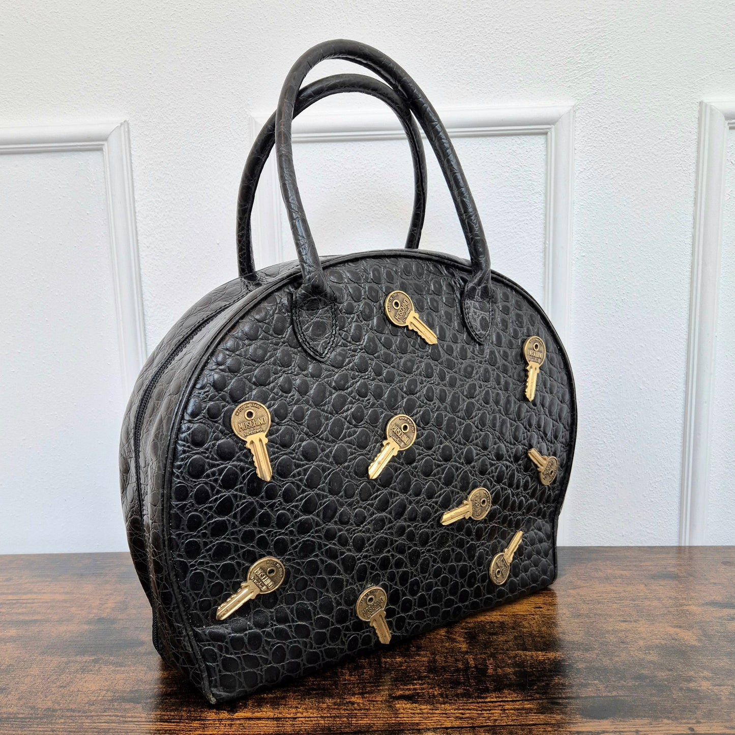 Moschino | Borsa vintage pelle stampa cocco con chiavi applicate