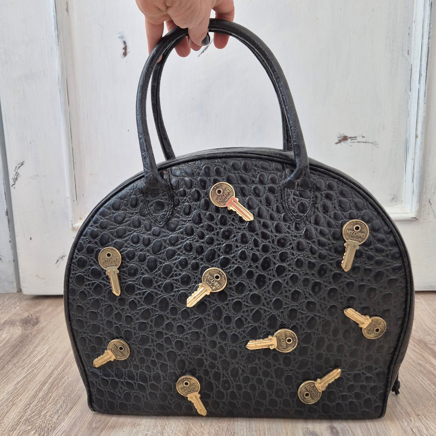 Moschino | Borsa vintage pelle stampa cocco con chiavi applicate