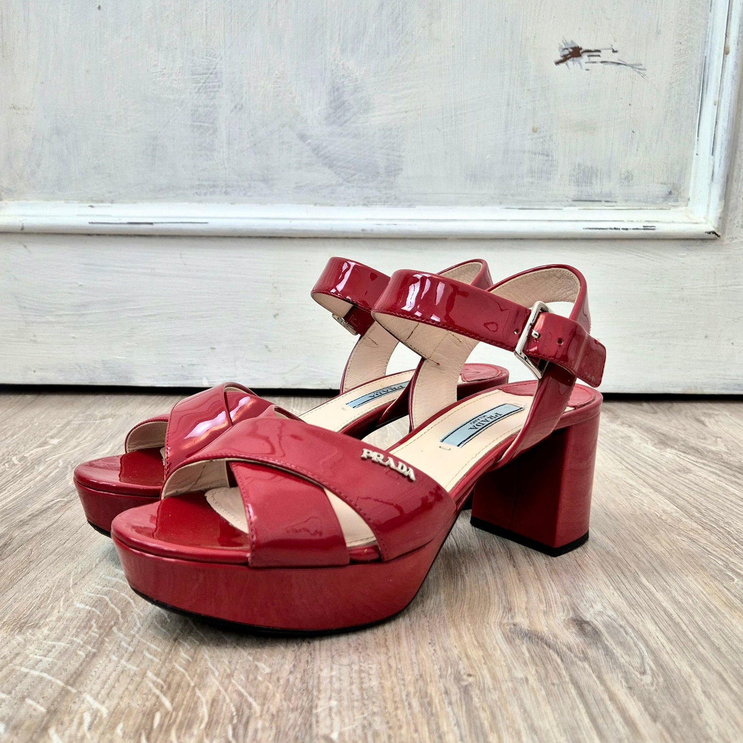 Prada | Sandali in vernice rossa nr.36