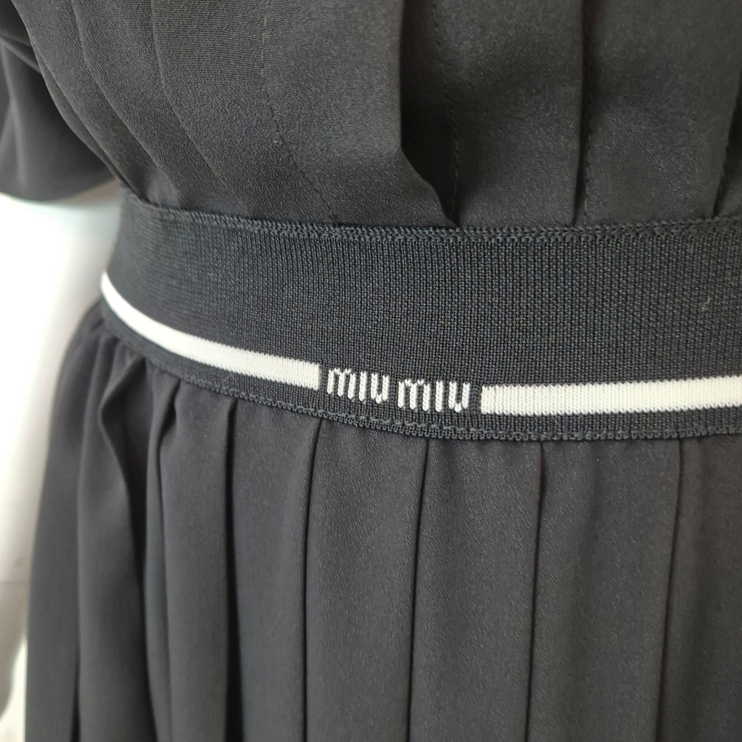 Miu Miu | Abito lungo con gonna plissettata