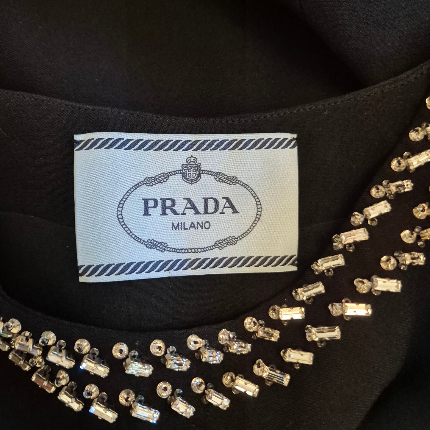 Prada | Abito in viscosa con strass applicati