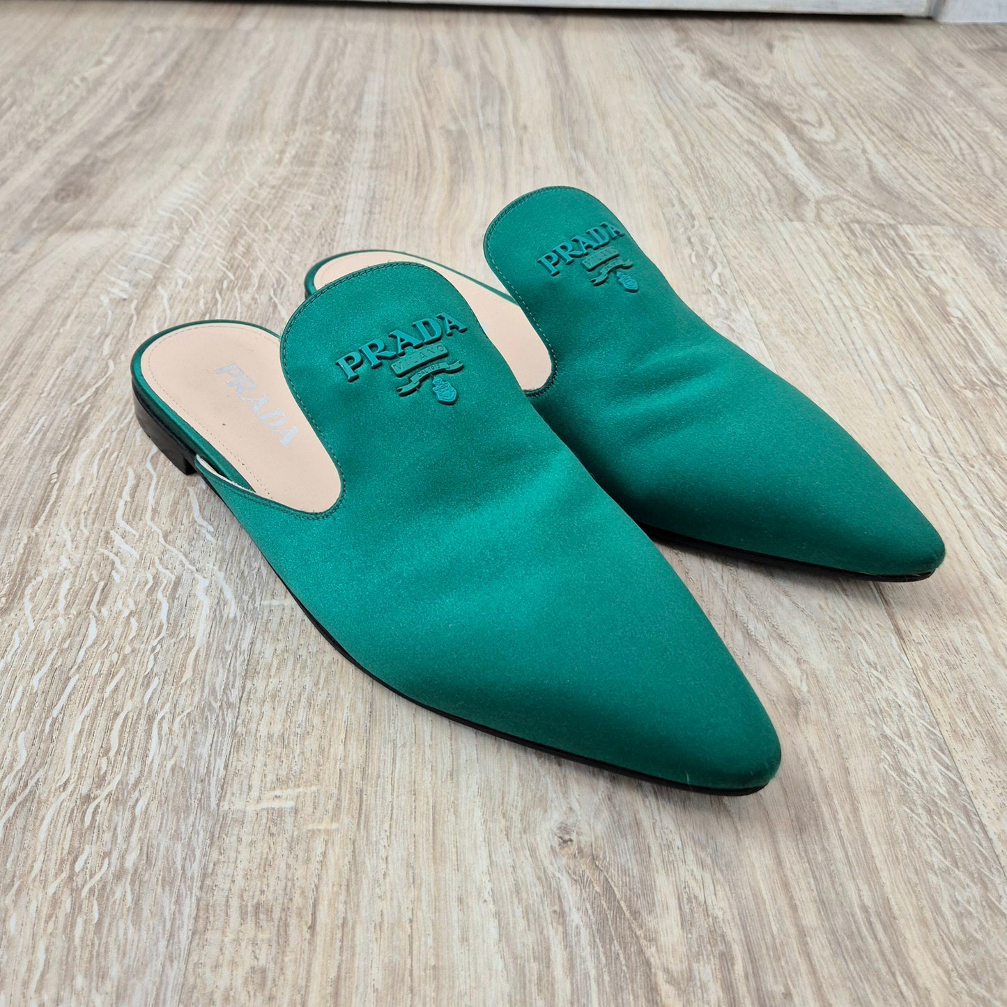 Prada | Mules in raso verde nr.39