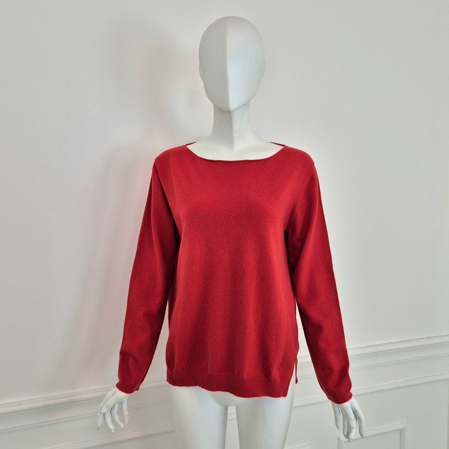 Prada | Maglione rosso lana e cashmere con bottoni sulla schiena