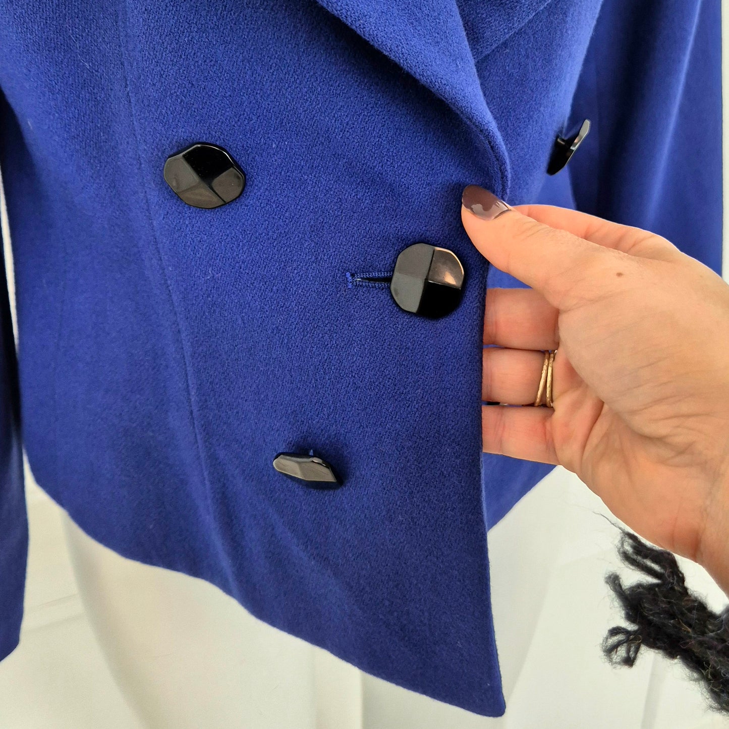 Yves Saint Laurent | Giacca blu con collo e bottoni a contrasto