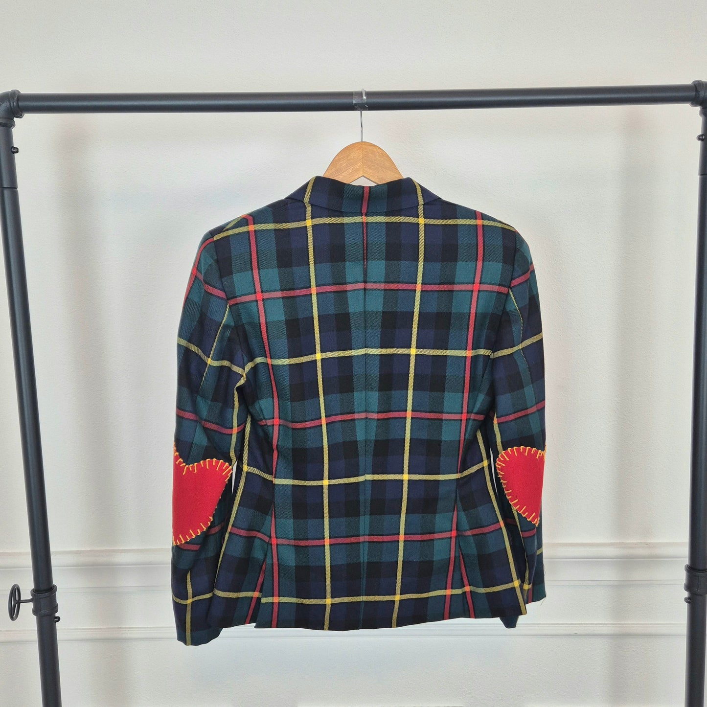 Moschino | Blazer tartan con toppe cuore