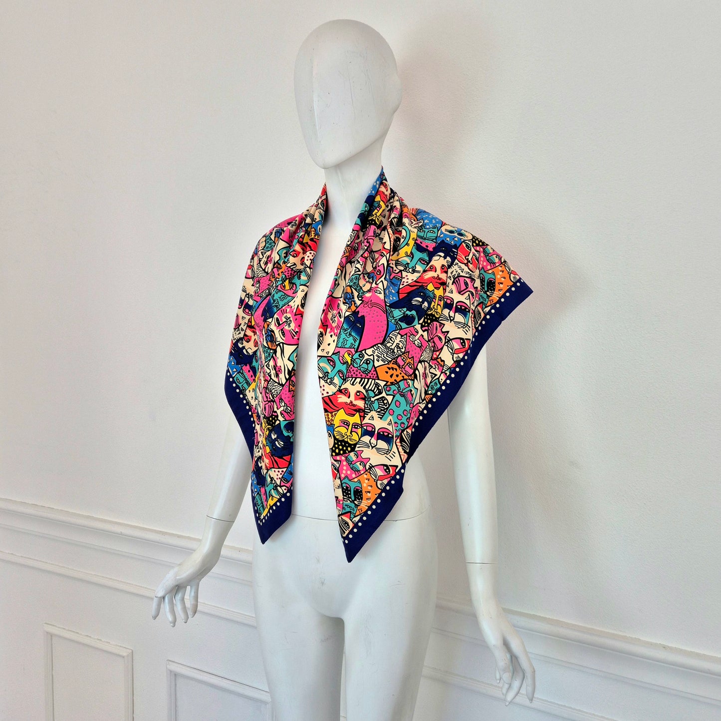 Miu Miu x Luxottica |Foulard in pura seta con gattini