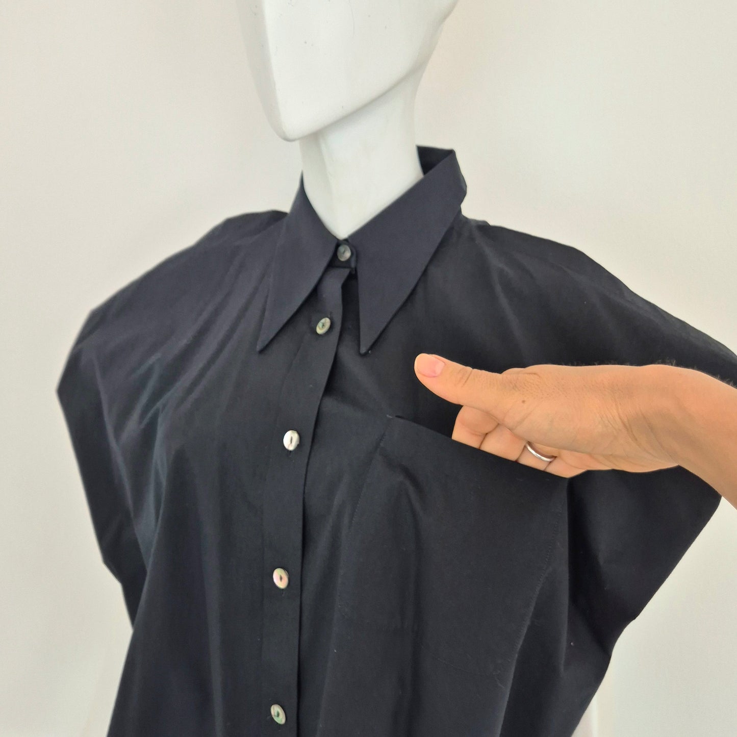 Romeo Gigli | Camicia "pipistrello" cotone nero 1993