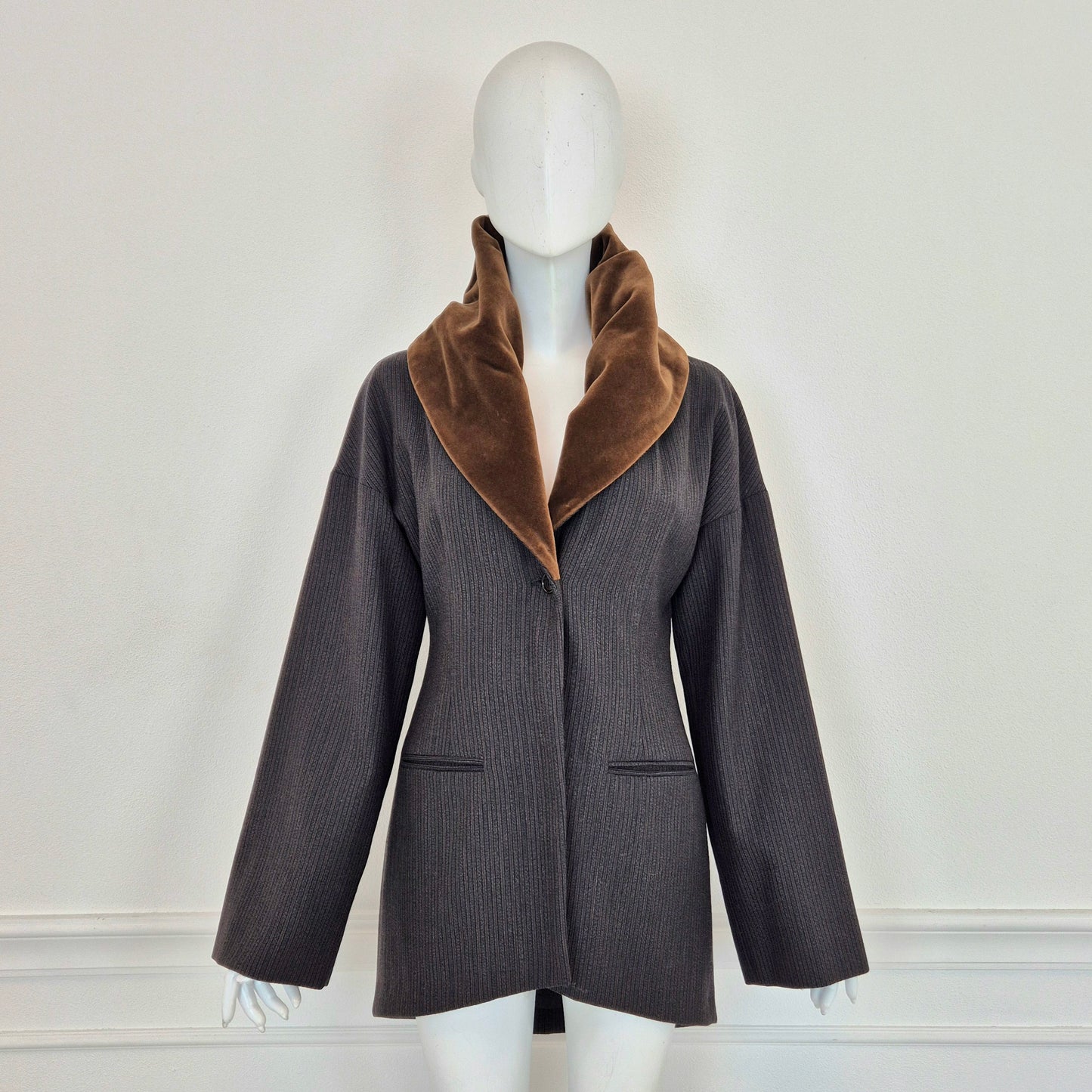 Romeo Gigli | Giacca in lana con collo in velluto marrone 1989