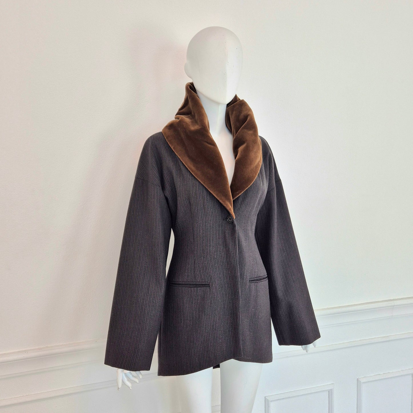 Romeo Gigli | Giacca in lana con collo in velluto marrone 1989