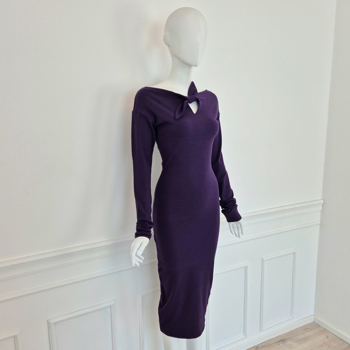 Romeo Gigli | Abito lungo viola con fiocco centrale