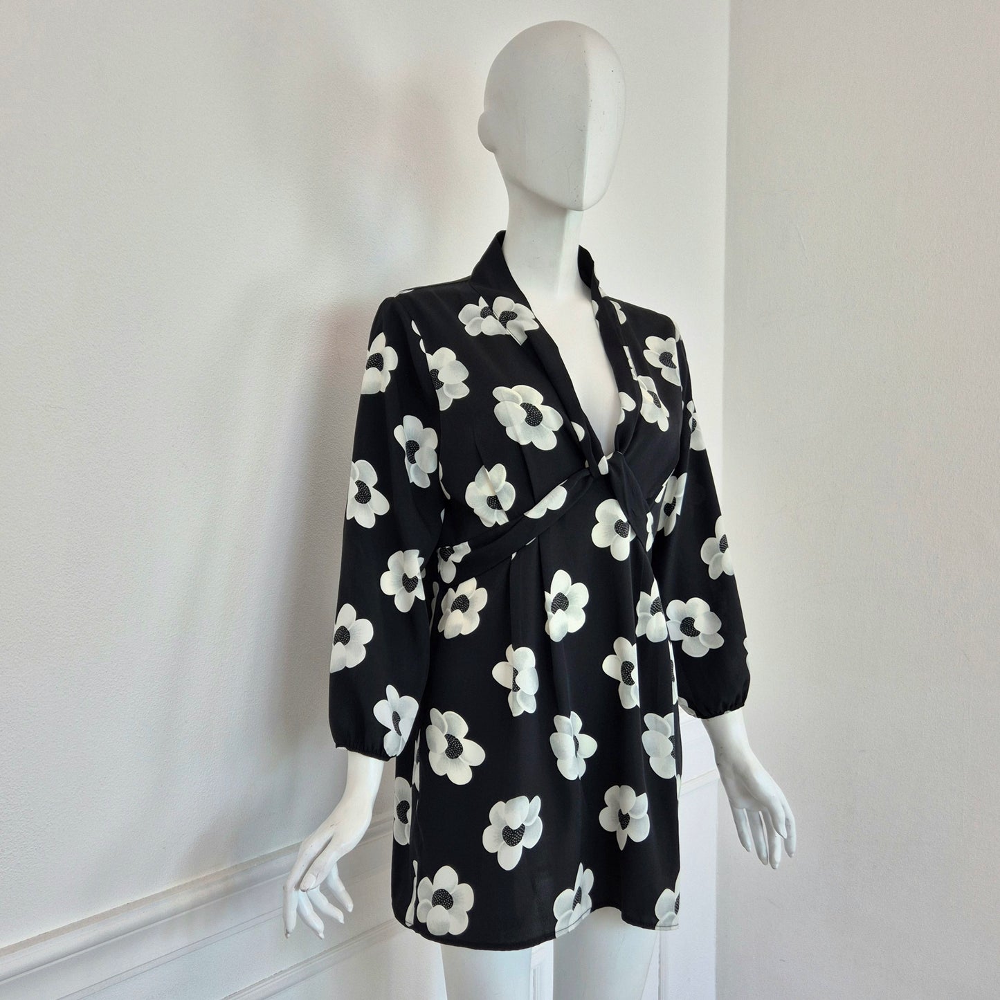 Alexander McQueen | Mini abito fiori bianconero