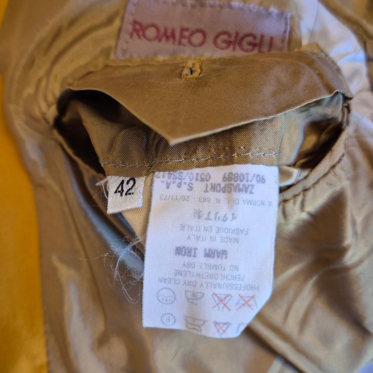 Romeo Gigli | Giacca lunga cotone zafferano 1990