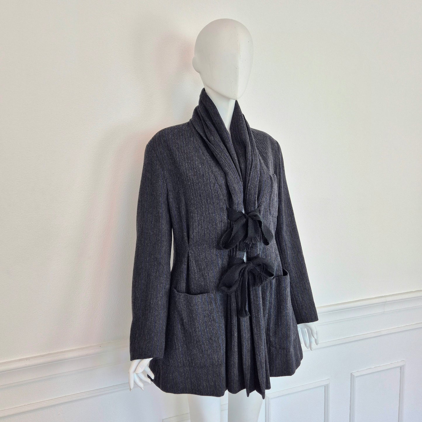 Romeo Gigli | Cappottino con fiocchi