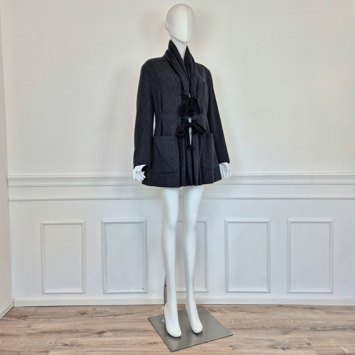 Romeo Gigli | Cappottino con fiocchi