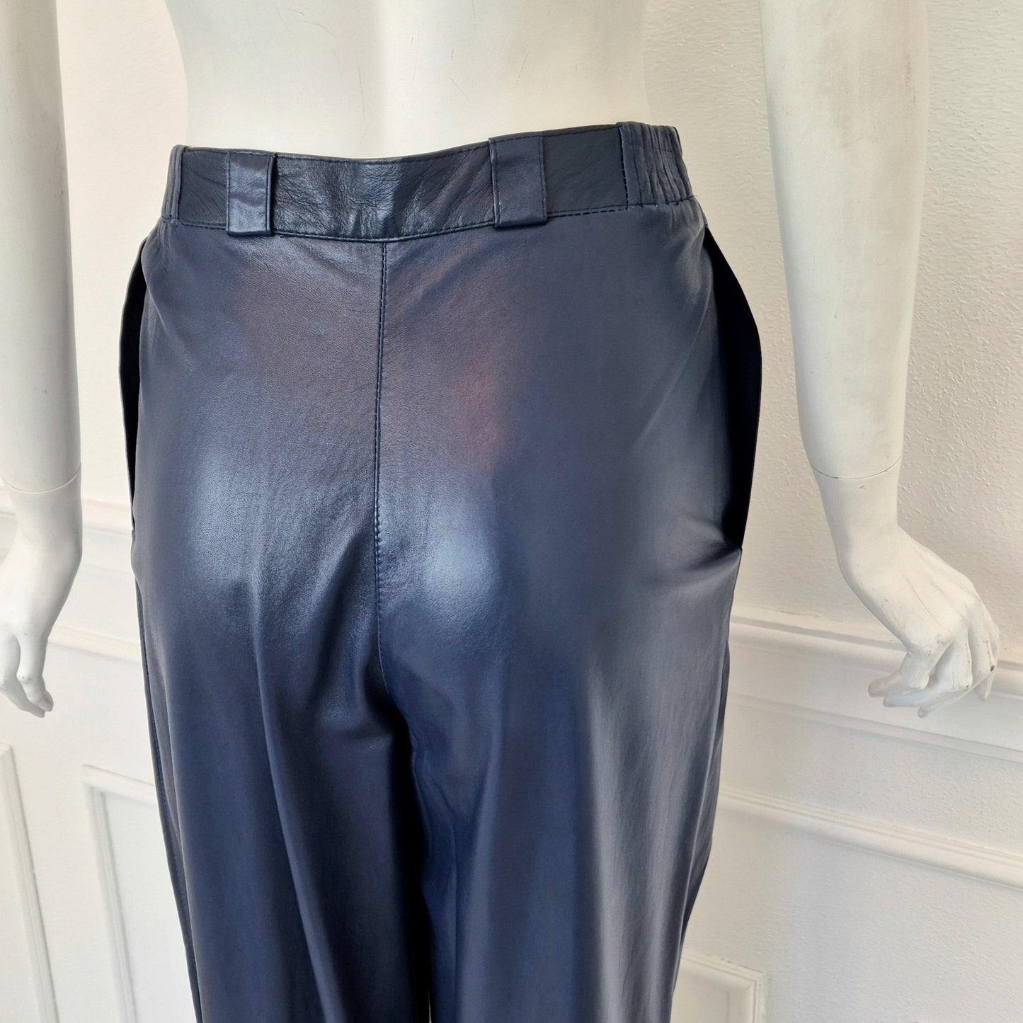 Pantaloni vintage pelle blu