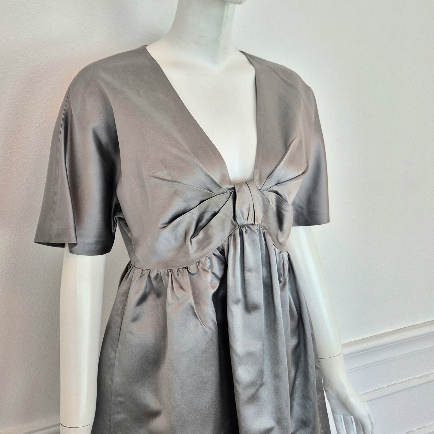 Prada | Abito in seta grigio perla SS 2007