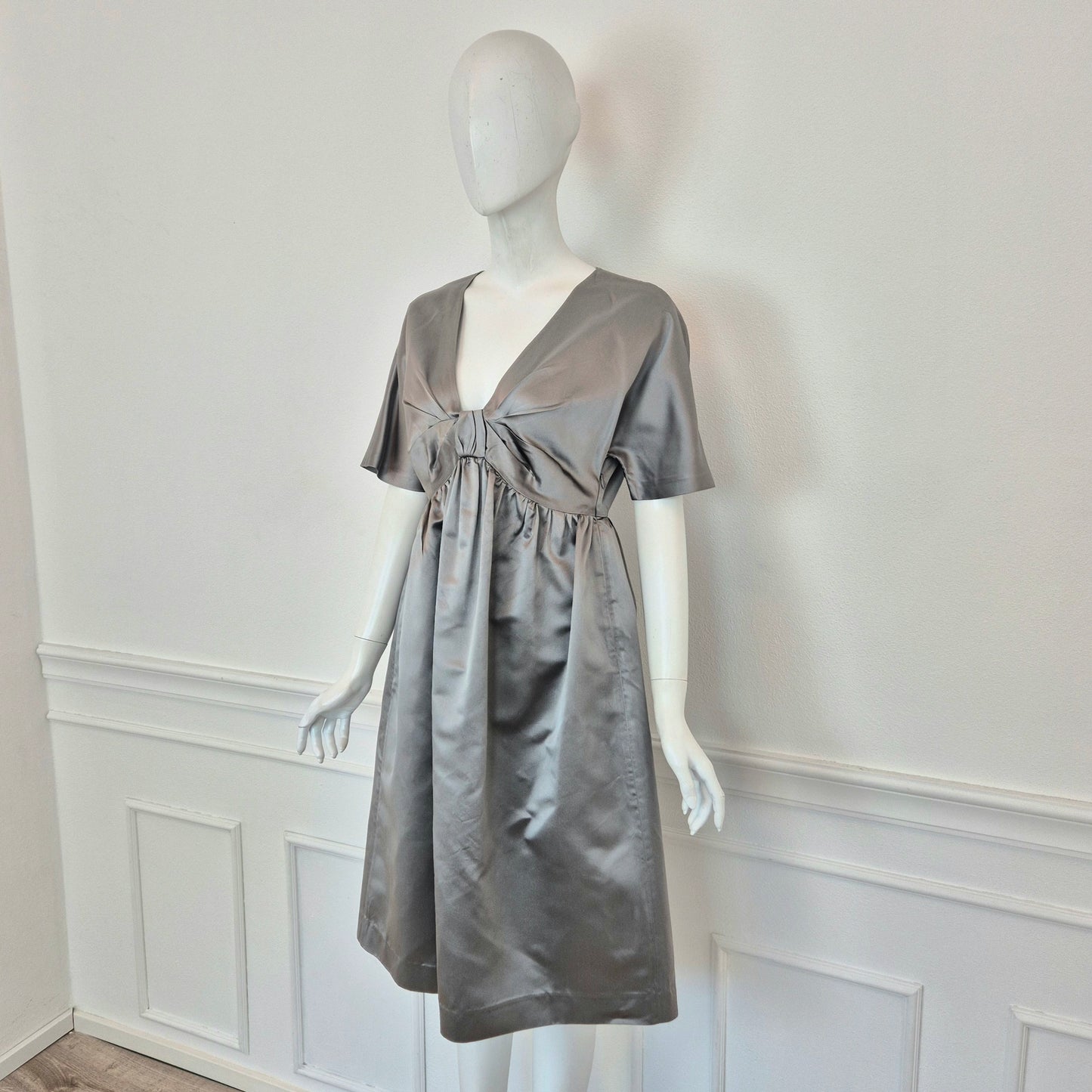 Prada | Abito in seta grigio perla SS 2007