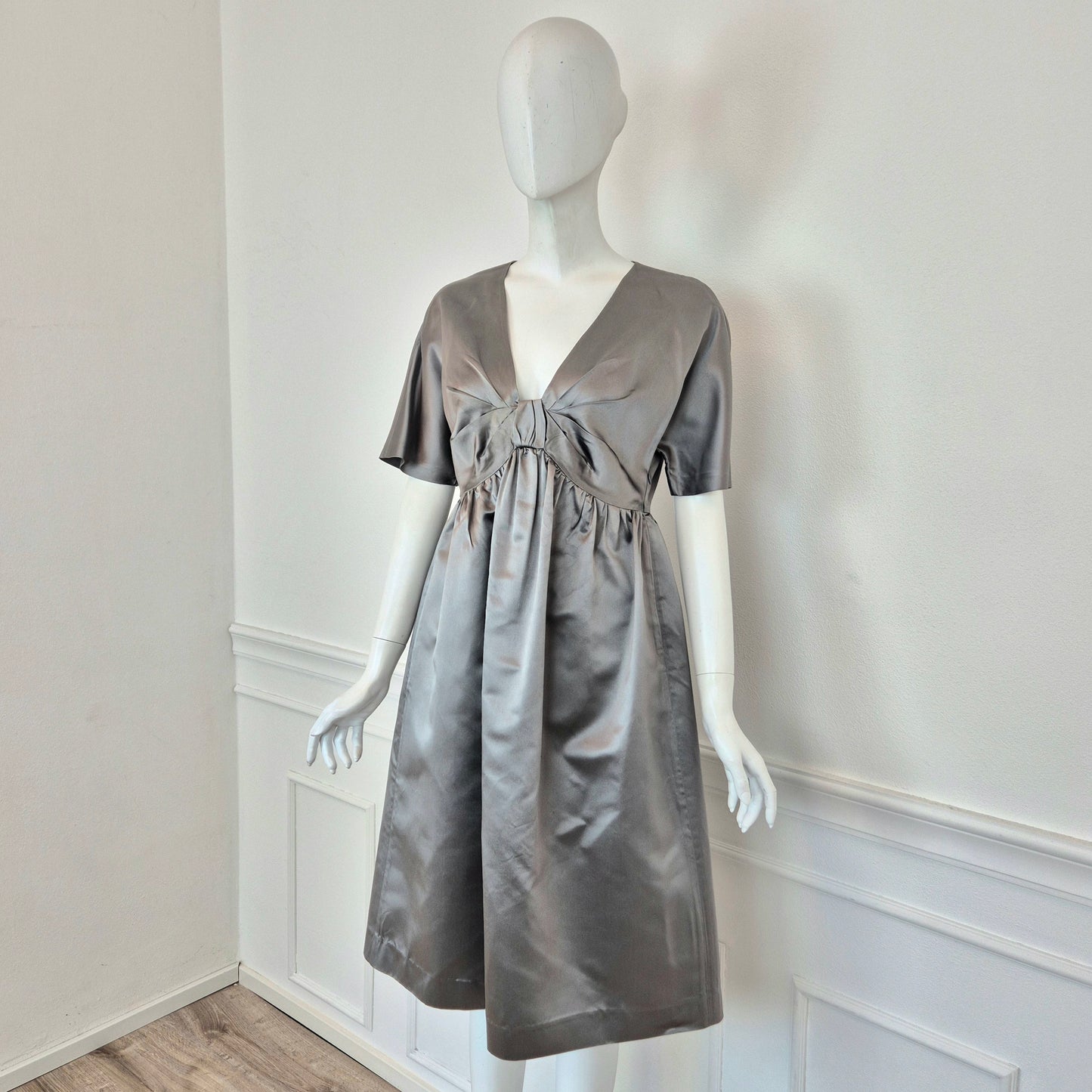 Prada | Abito in seta grigio perla SS 2007