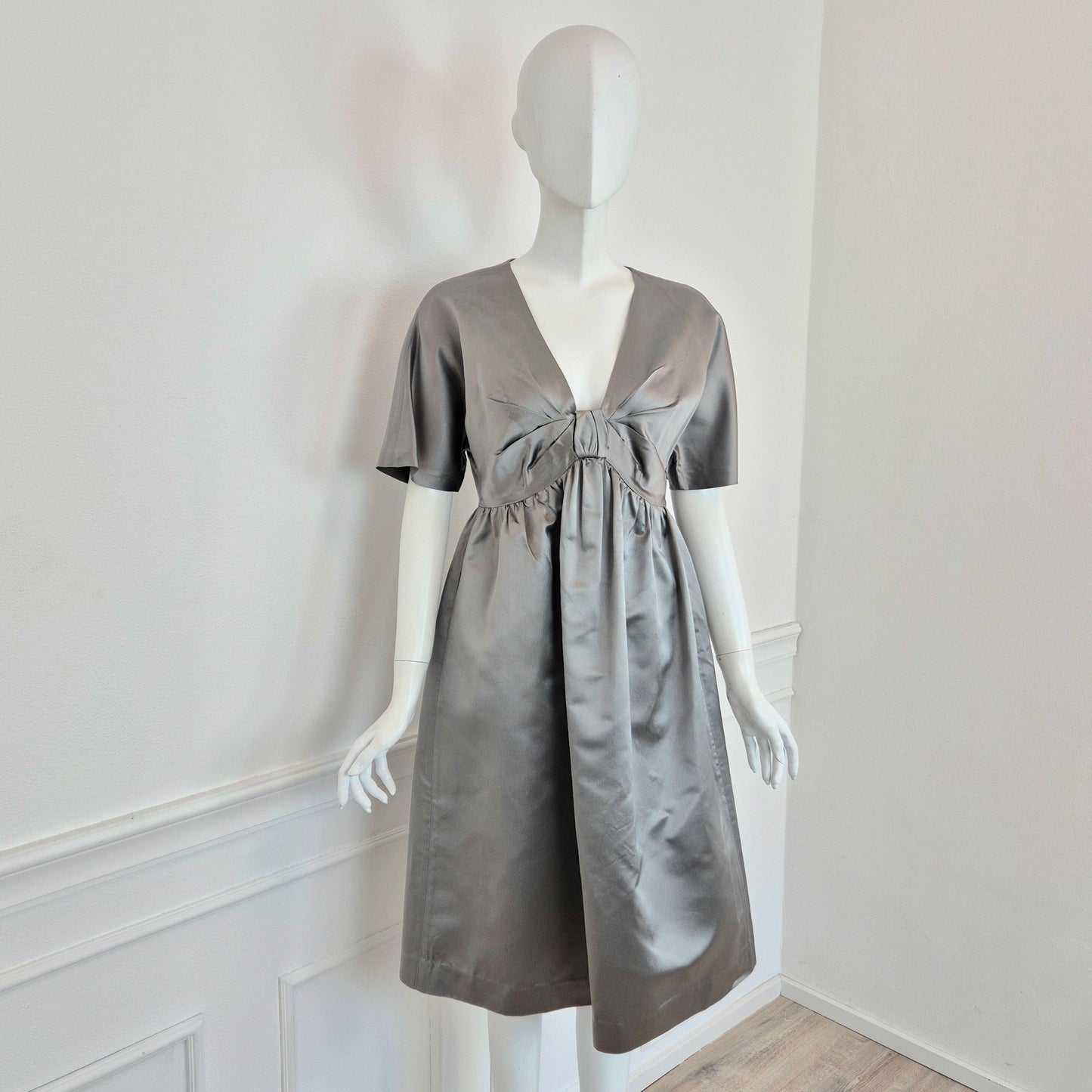 Prada | Abito in seta grigio perla SS 2007