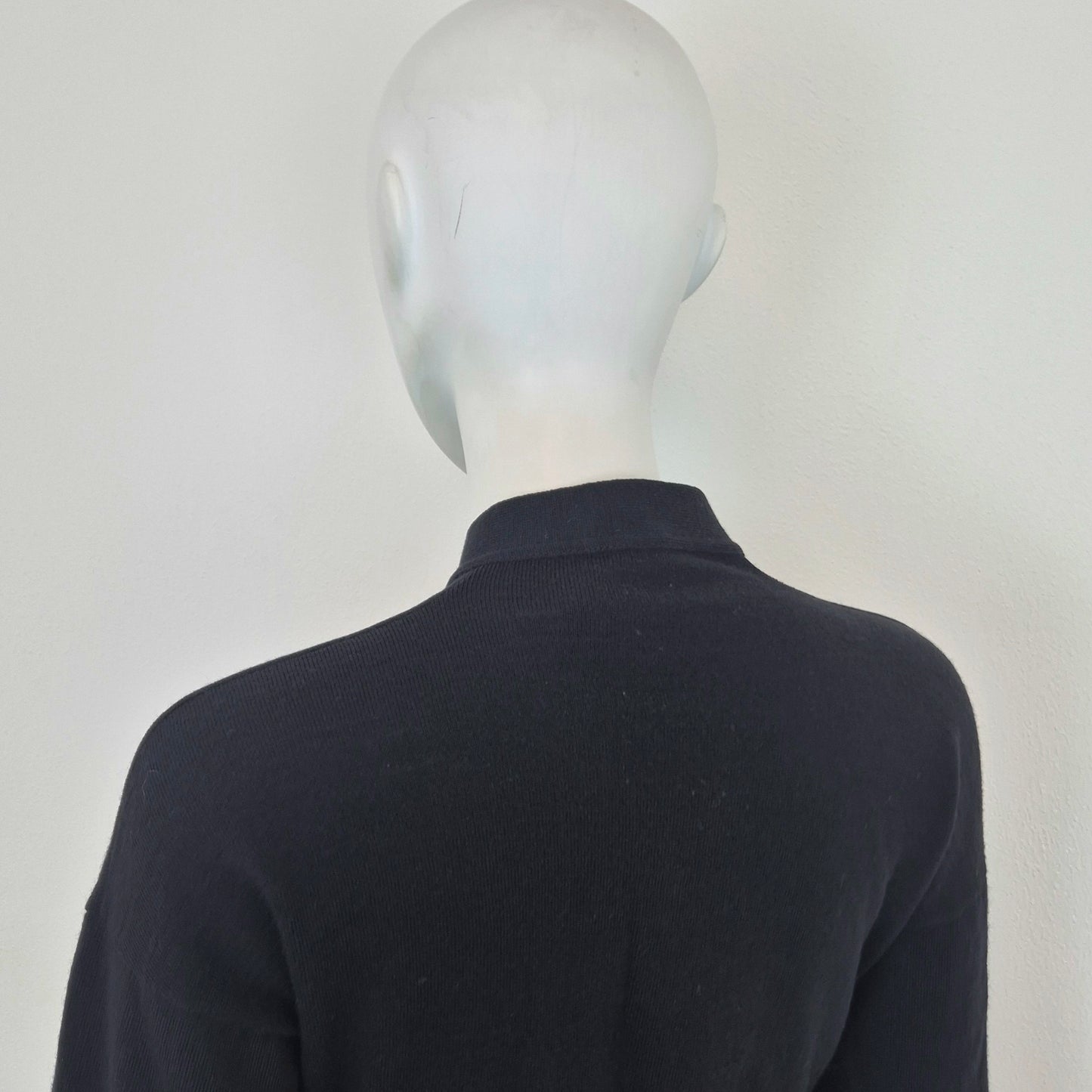 Romeo Gigli | Cardigan nero cropped con bottoni madreperla