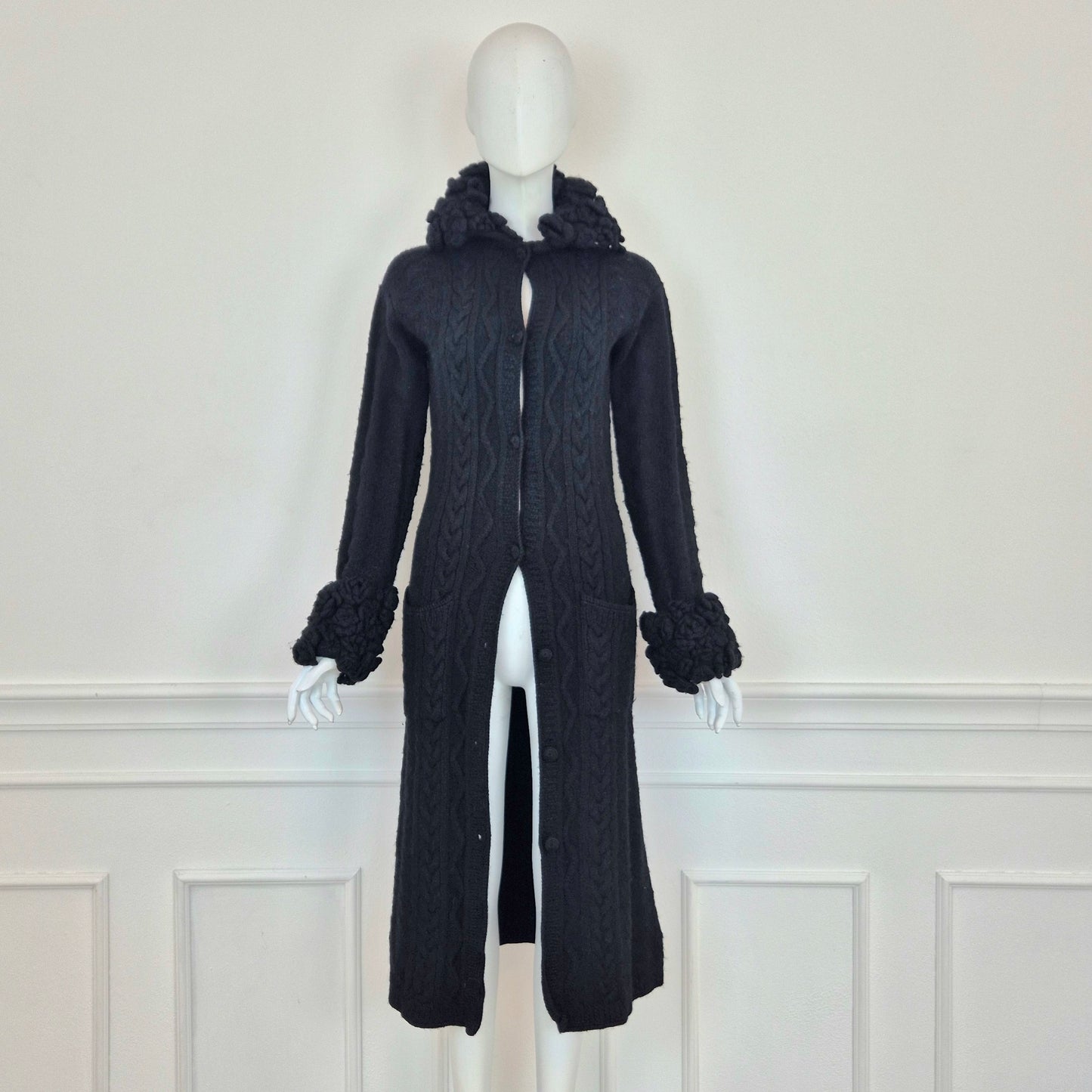 Moschino | Maxi Cardigan con fiori applicati su collo e polsi