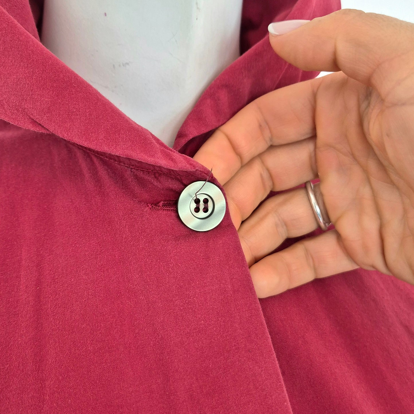 Romeo Gigli | Camicia rosso ciliegia colletto rotondo