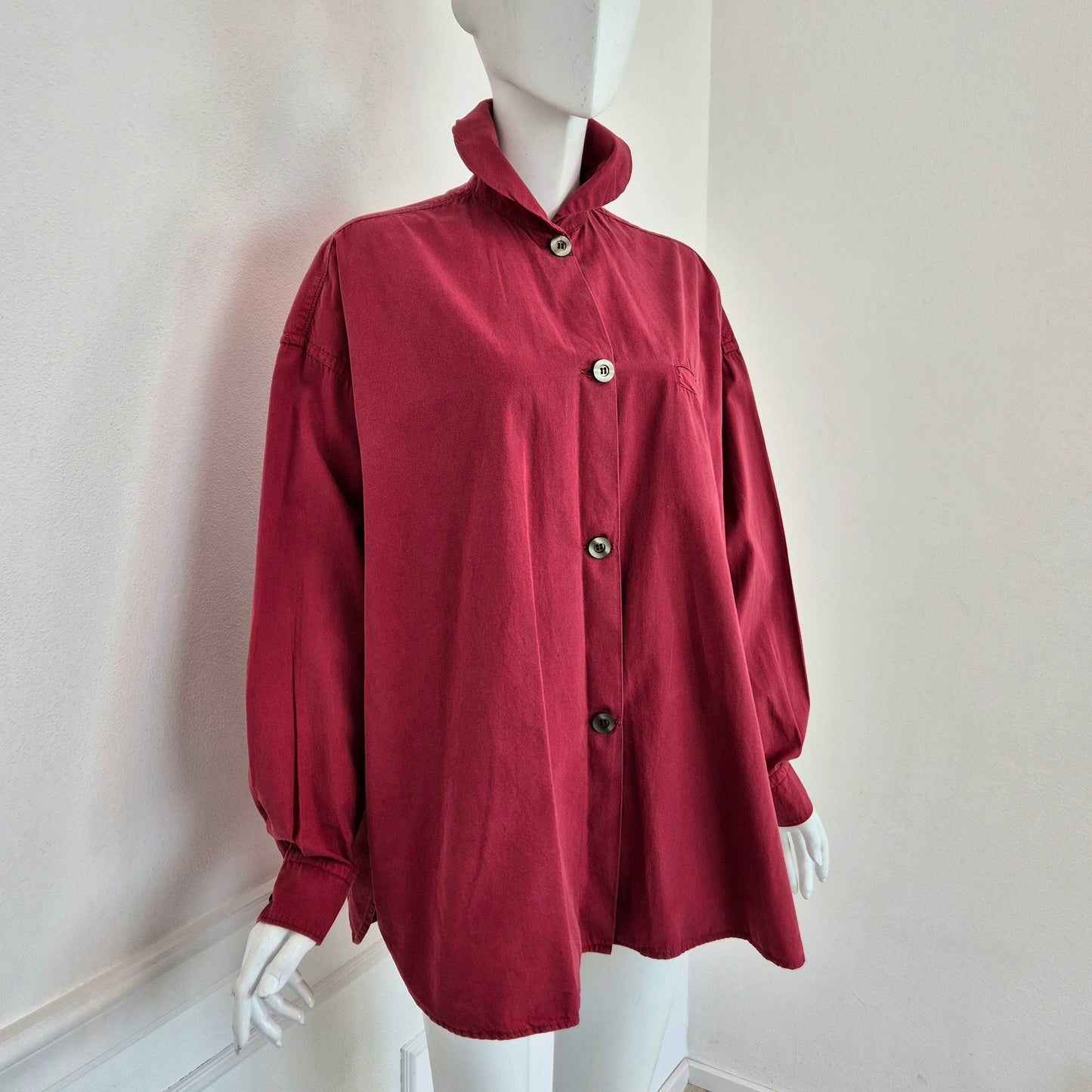 Romeo Gigli | Camicia rosso ciliegia colletto rotondo
