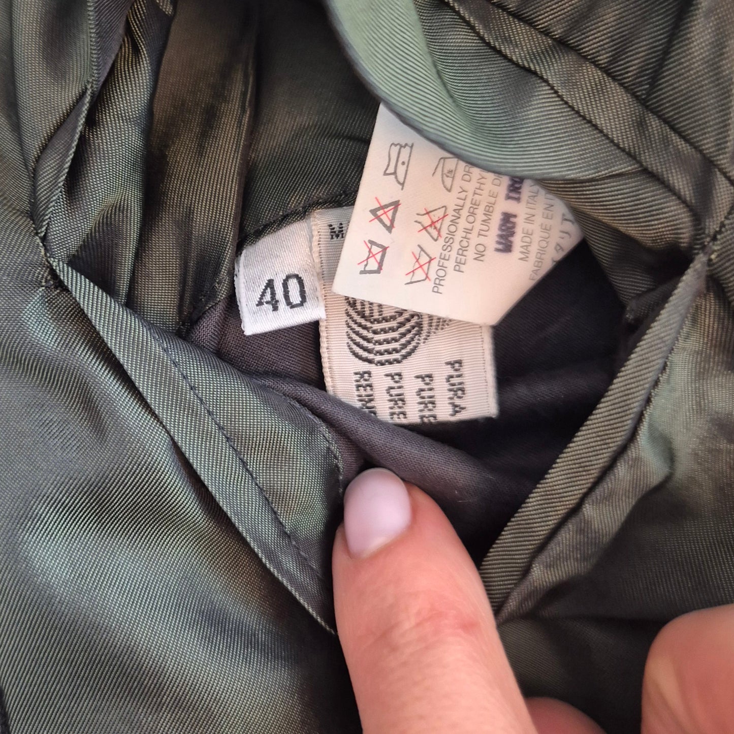 Callaghan by Romeo Gigli | Giacca in lana grigia con fiori ricamati sul colletto 1990