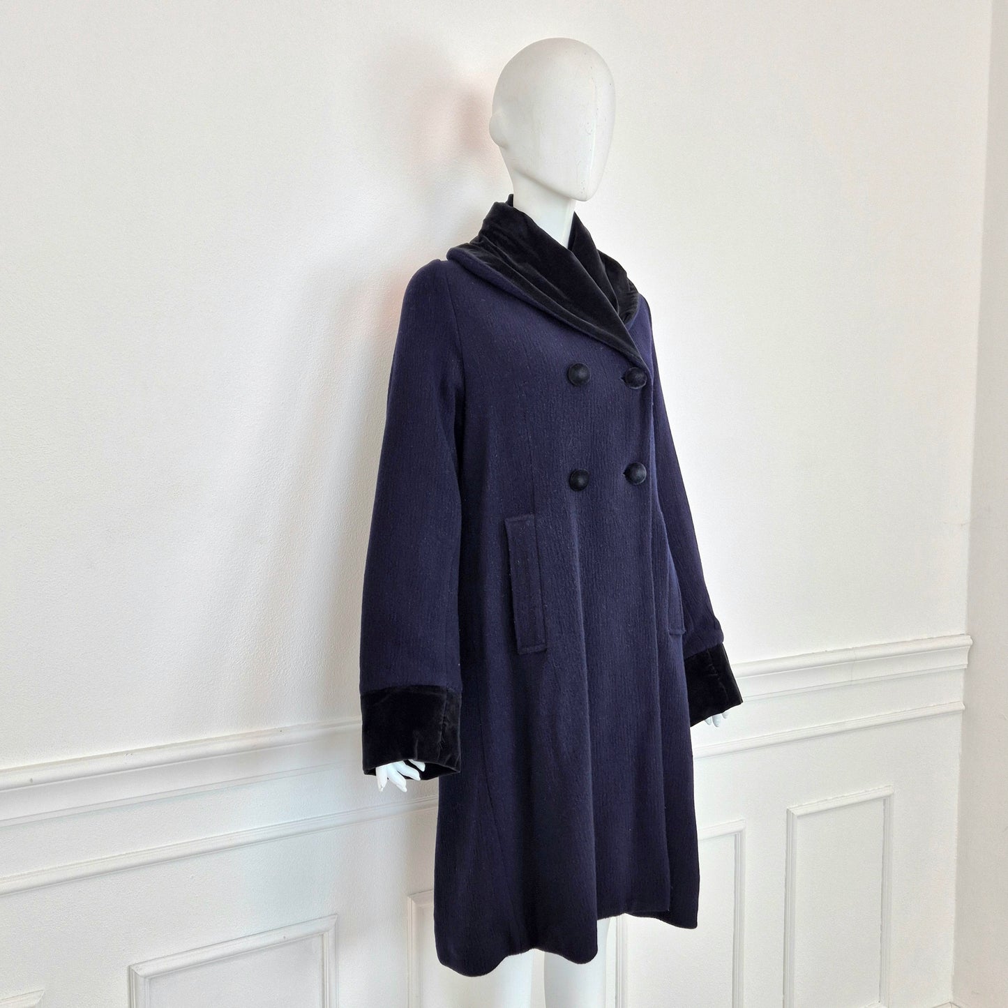 Romeo Gigli | Cappotto blu dettagli velluto