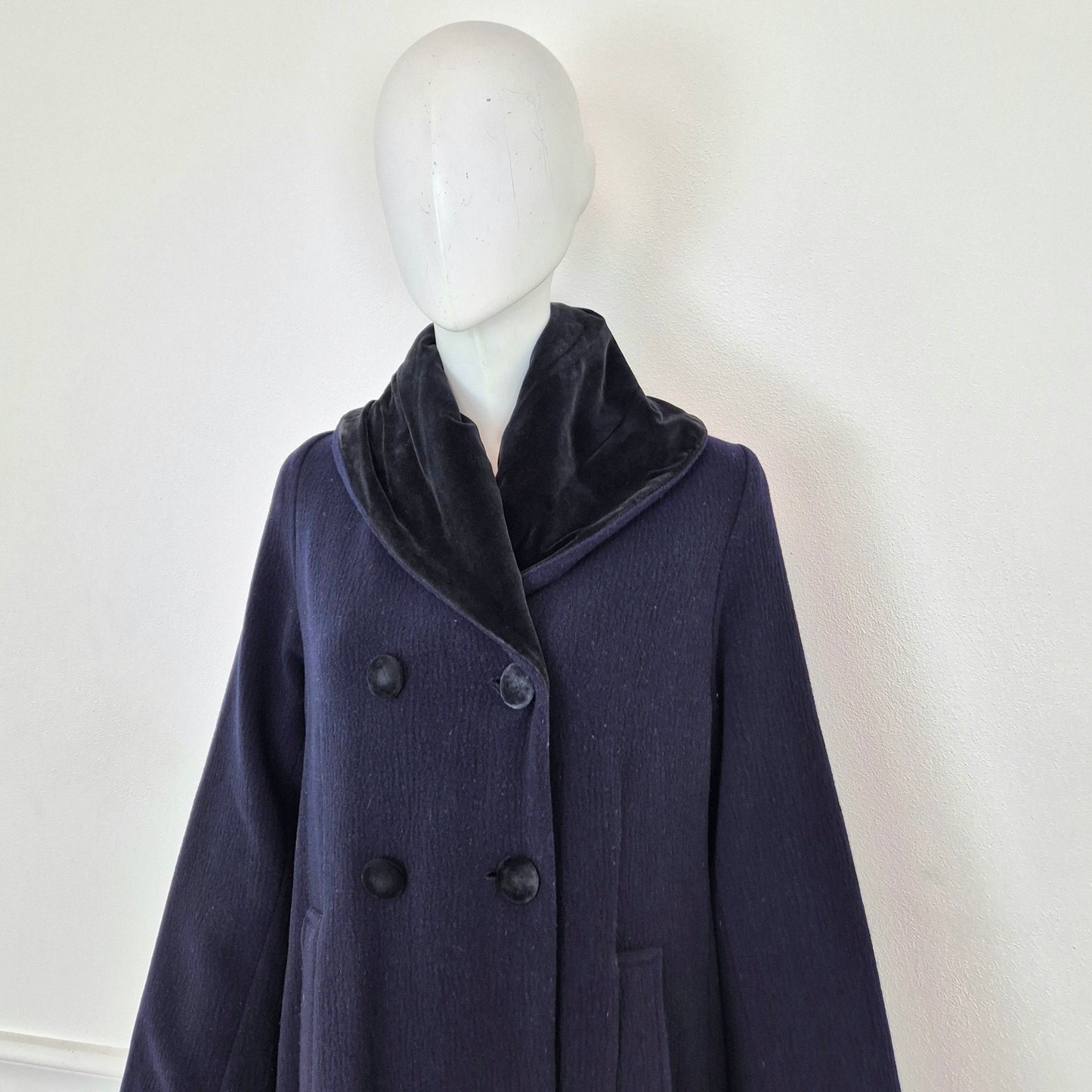 Romeo Gigli | Cappotto blu dettagli velluto