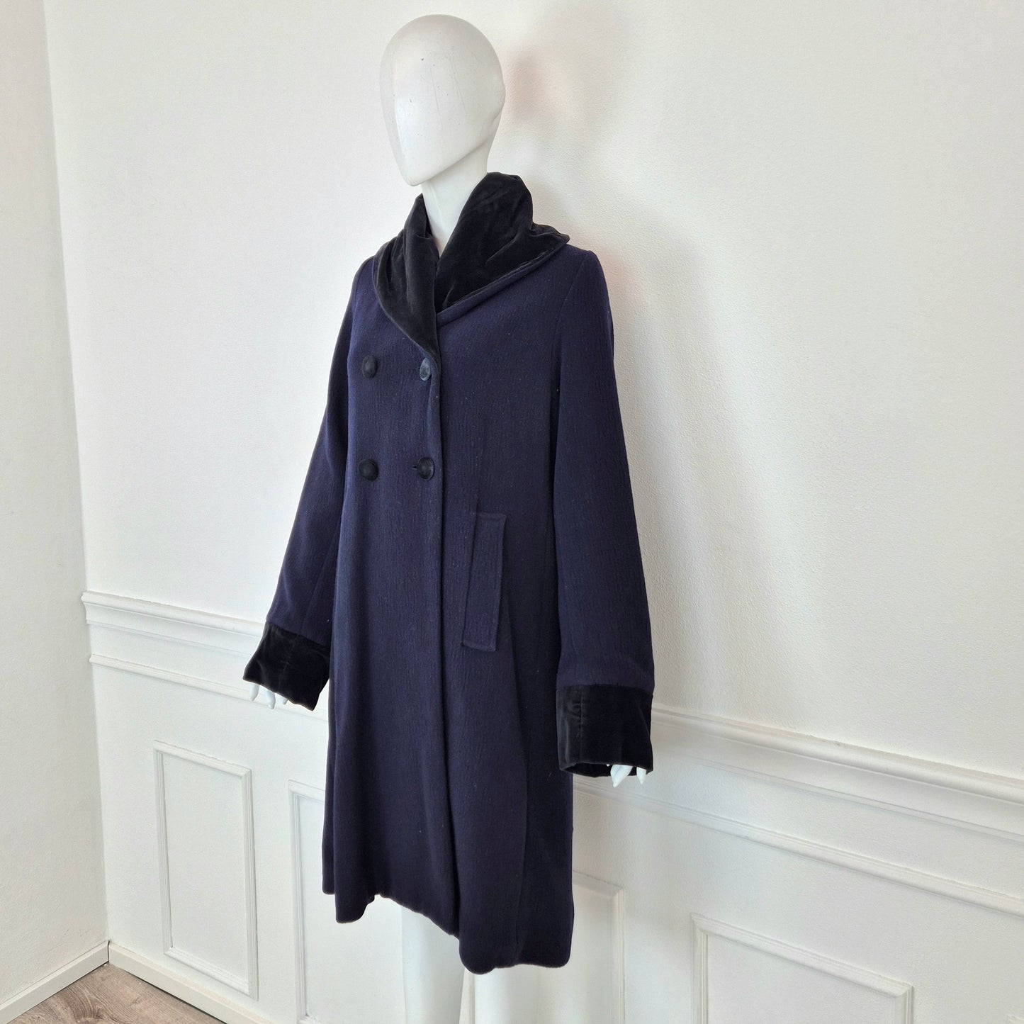 Romeo Gigli | Cappotto blu dettagli velluto