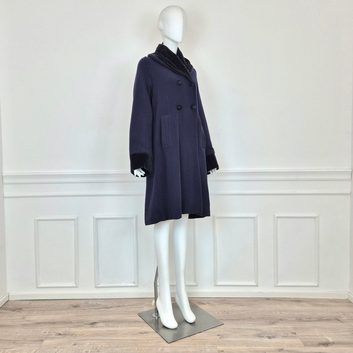 Romeo Gigli | Cappotto blu dettagli velluto