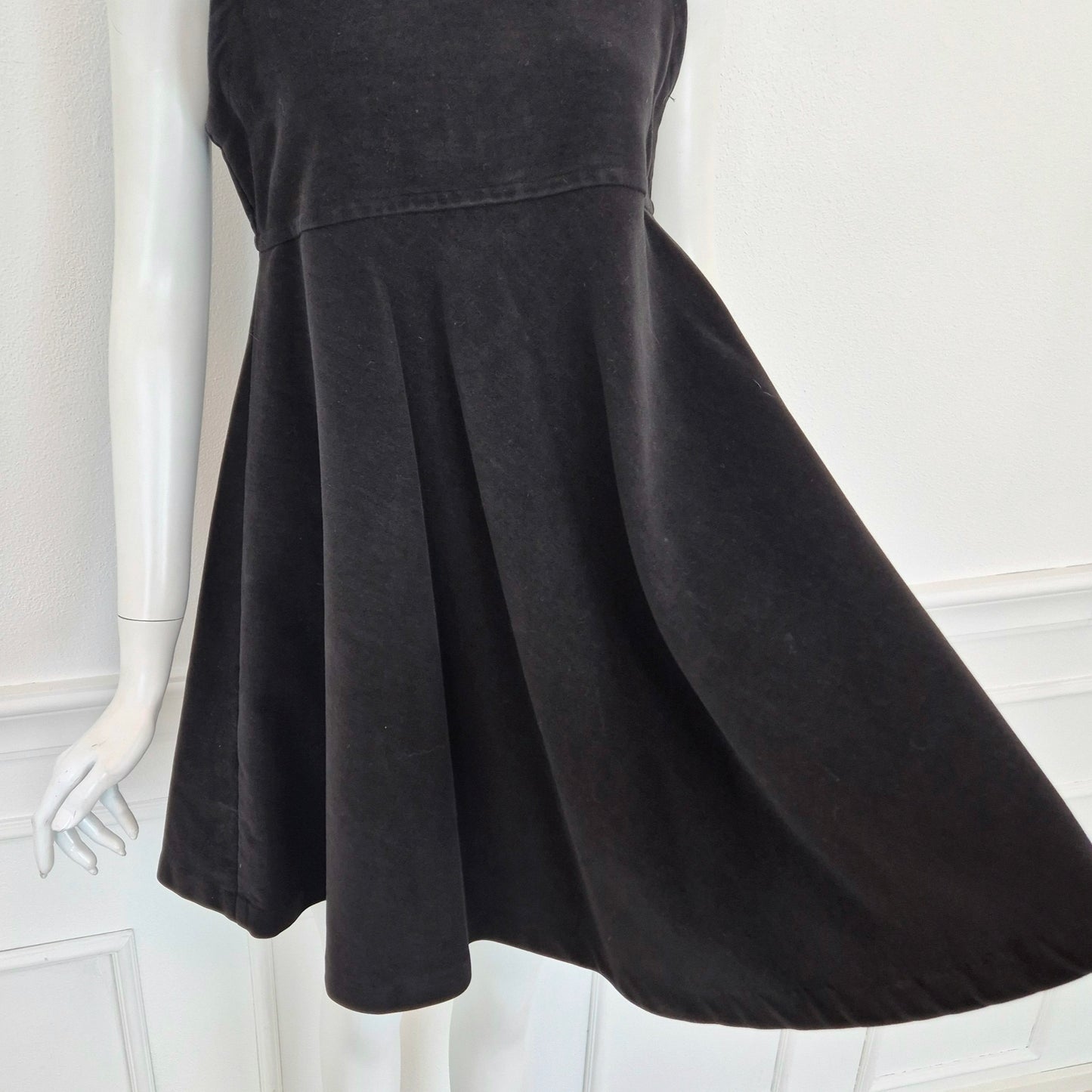 Romeo Gigli | Abito scamiciato velluto nero con bottoni sul retro