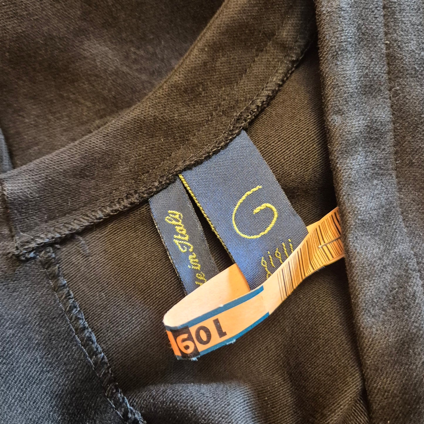 Romeo Gigli | Abito scamiciato velluto nero con bottoni sul retro