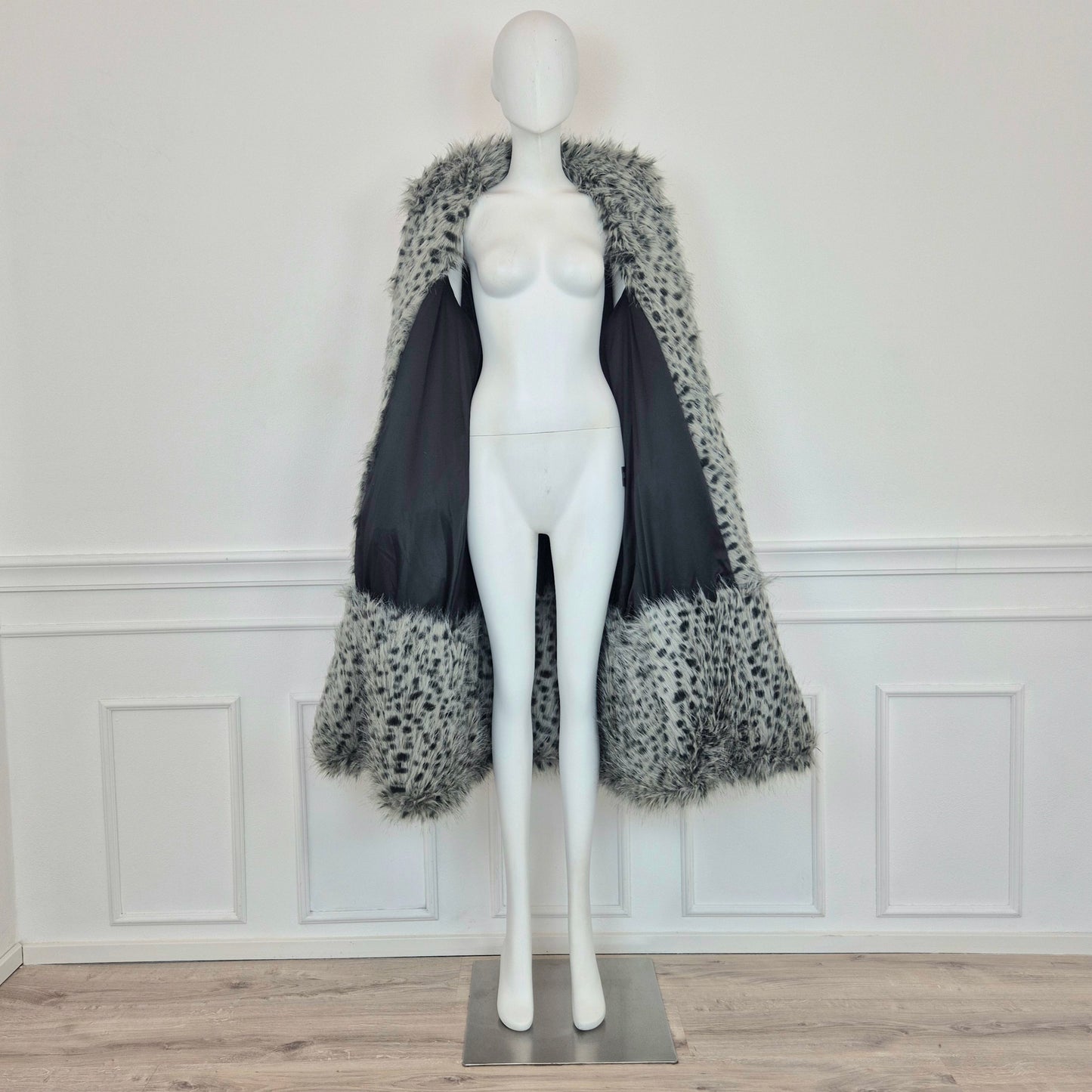 Too cool for fur | Ecopelliccia lunga animalier grigio
