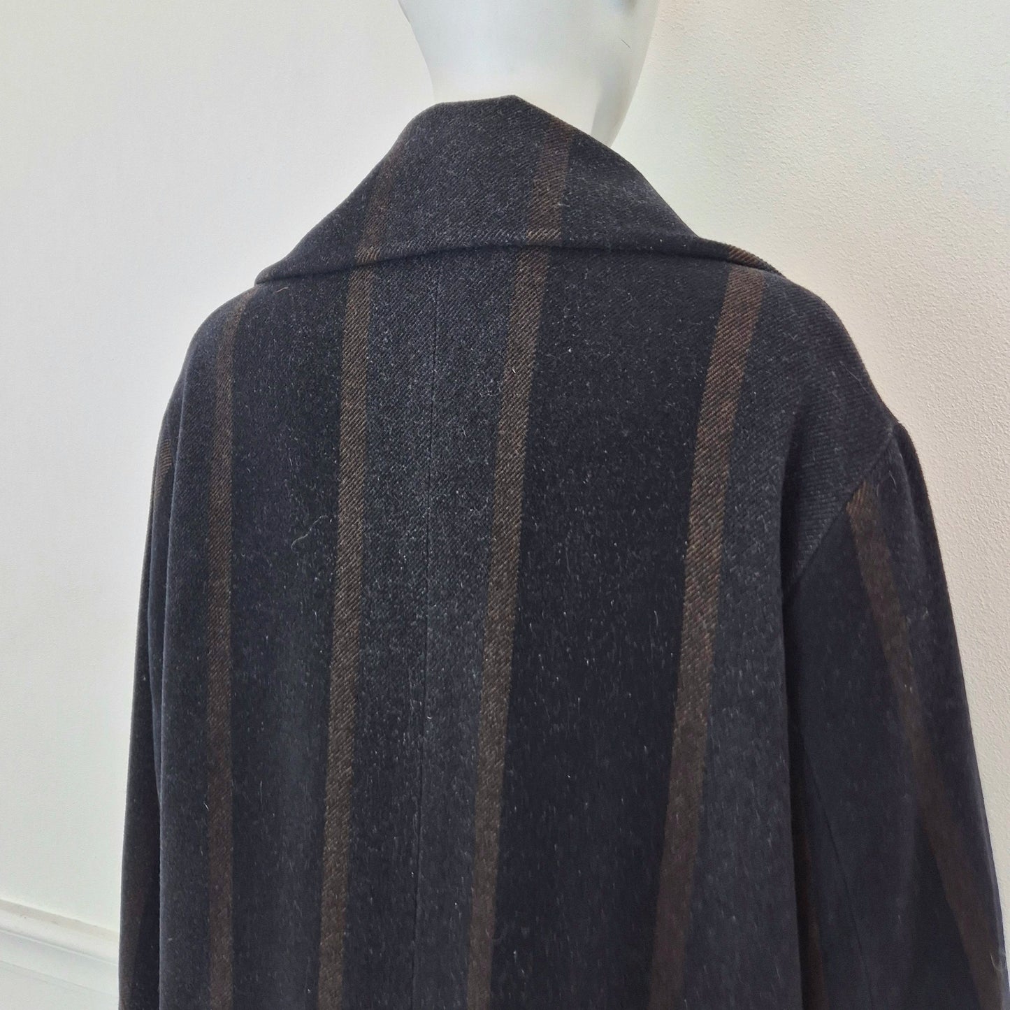 Romeo Gigli | Cappotto bottoni gioiello 1994