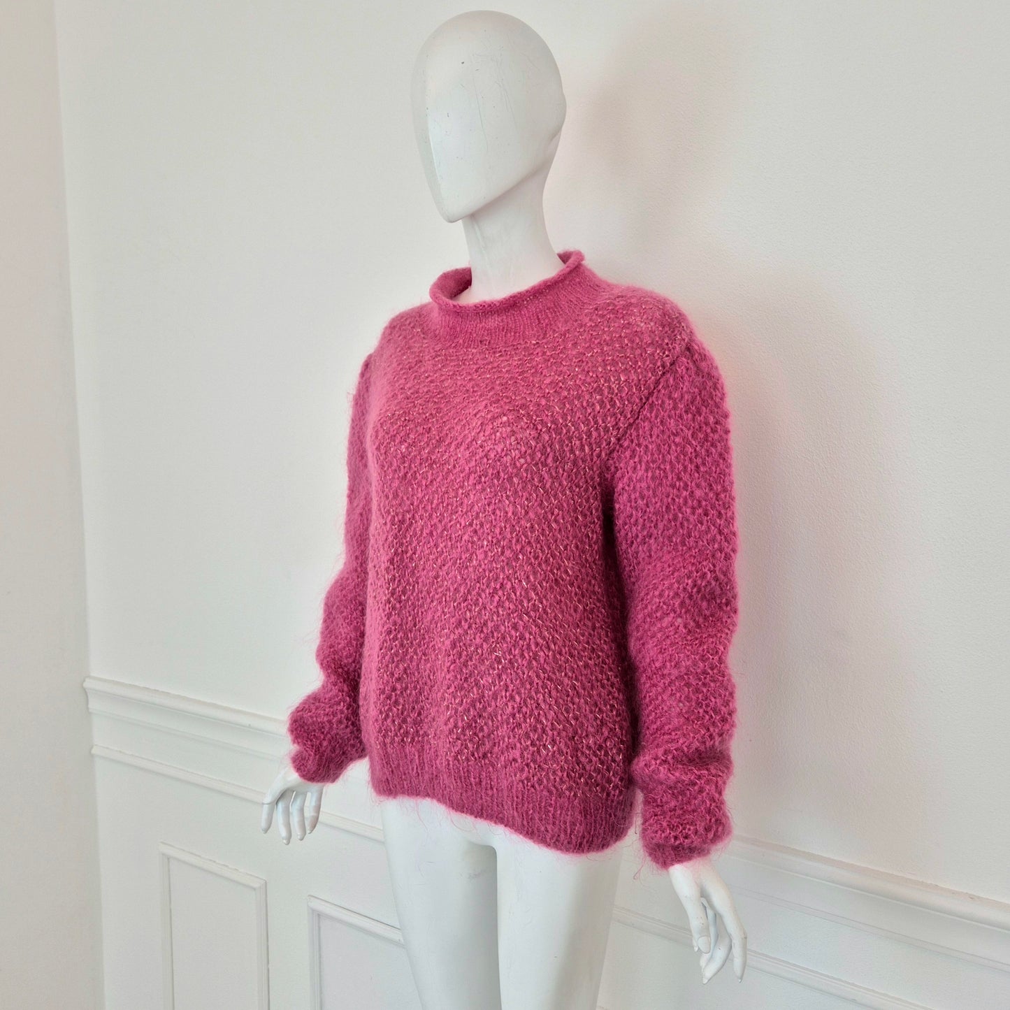 Maglione vintage rosa con filo lurex oro