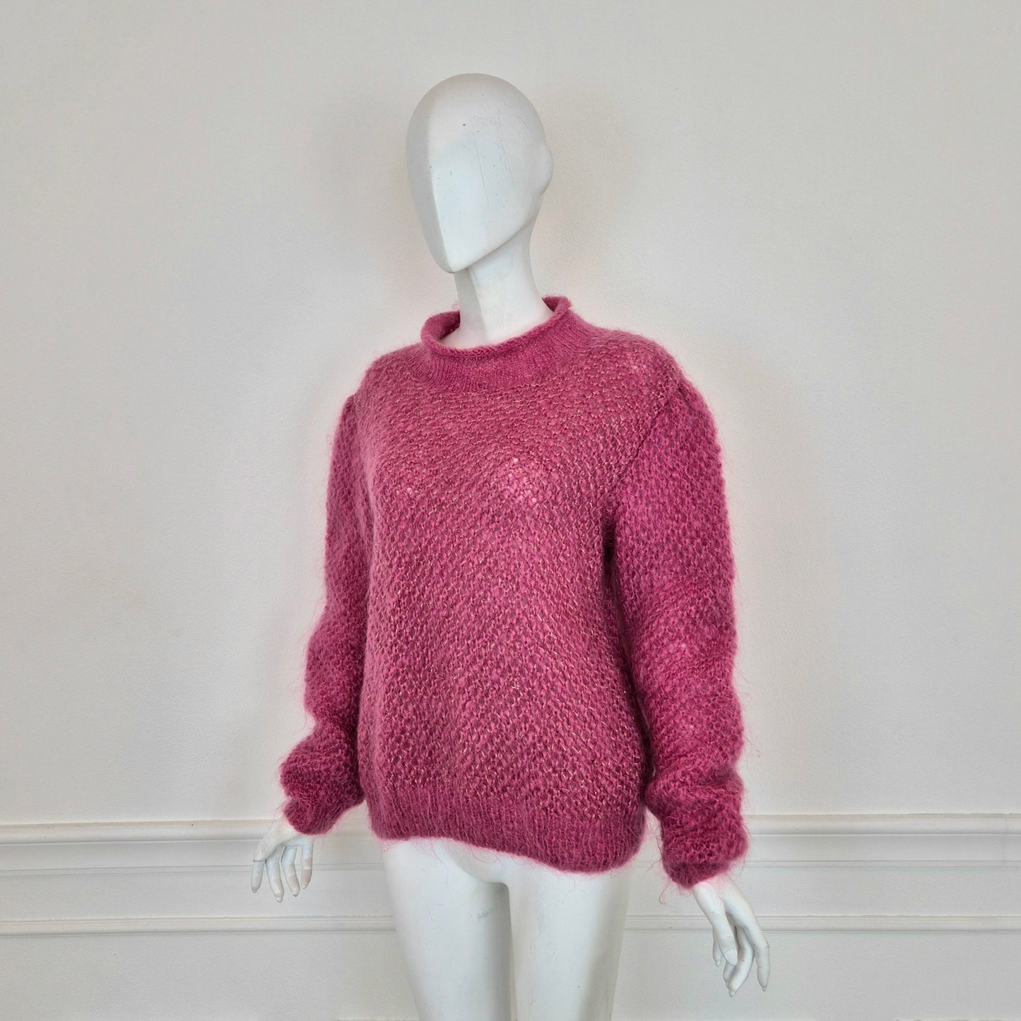 Maglione vintage rosa con filo lurex oro