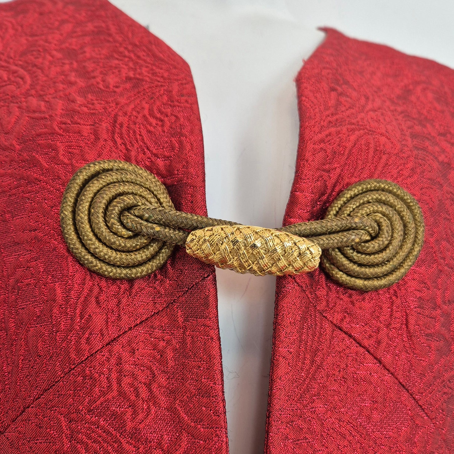 Yves Saint Laurent | Giacca rossa tessuto broccato 1991