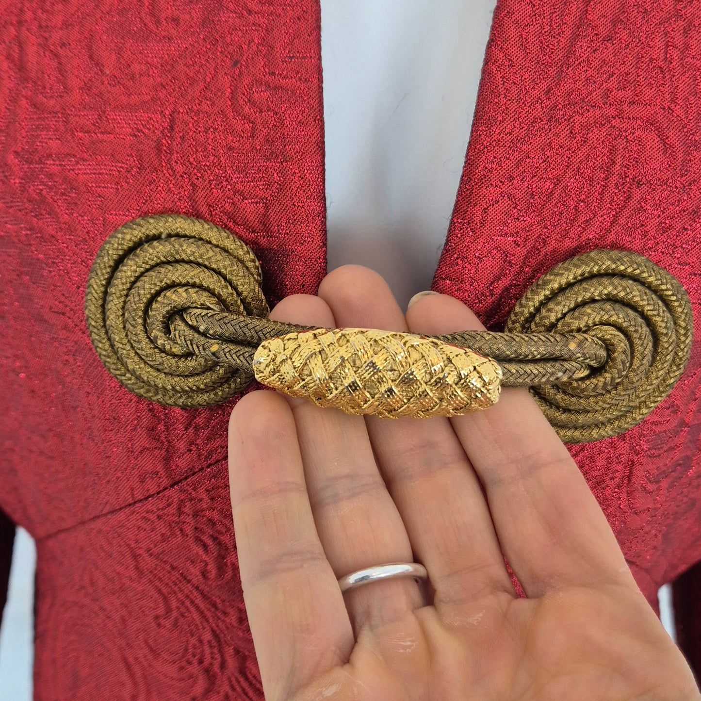 Yves Saint Laurent | Giacca rossa tessuto broccato 1991