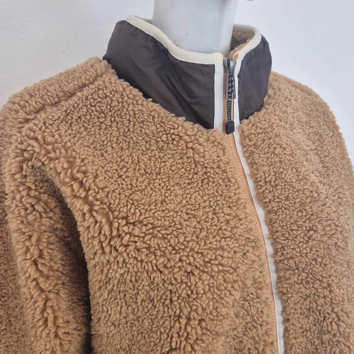 Levi's | Pile beige con zip